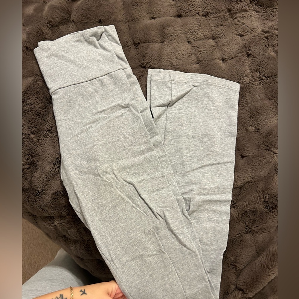 Brandy Melville yoga pants